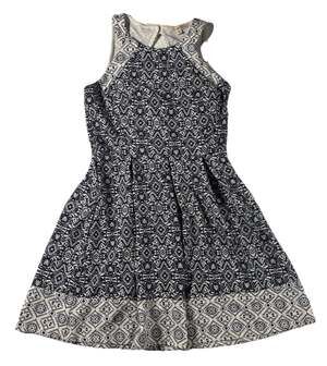 Rewind Women’s Sz M Geometric Halter Skater Mini Dress Sleeveless Pleated Boho